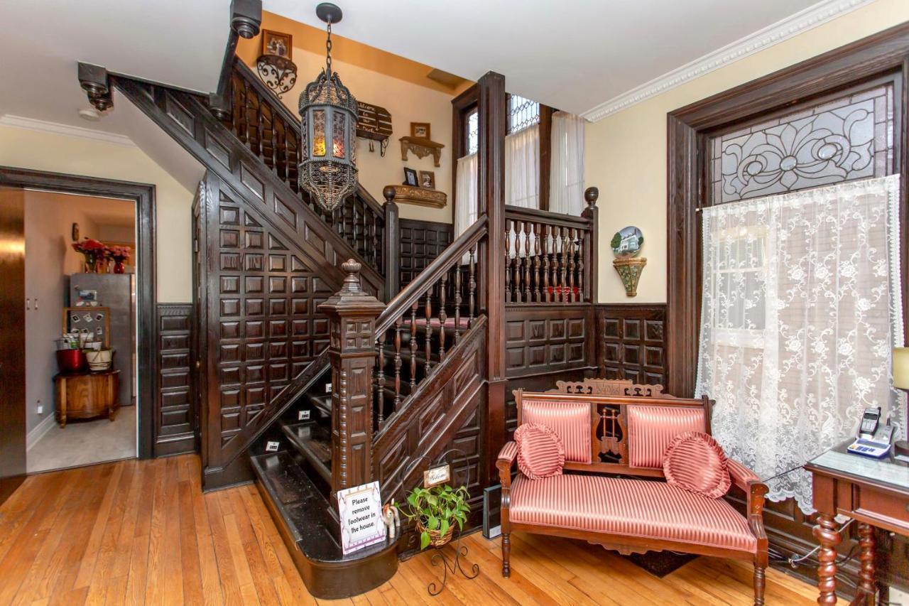 Redwood Bed And Breakfast Niagara Falls Exterior photo